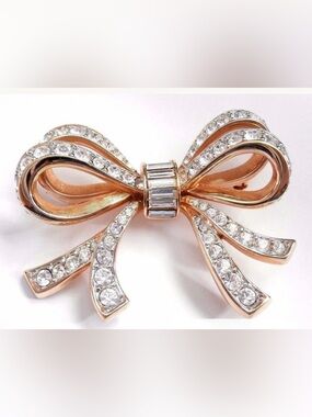 NWOT Swarovski Gold Bow Brooch with Clear Crystals